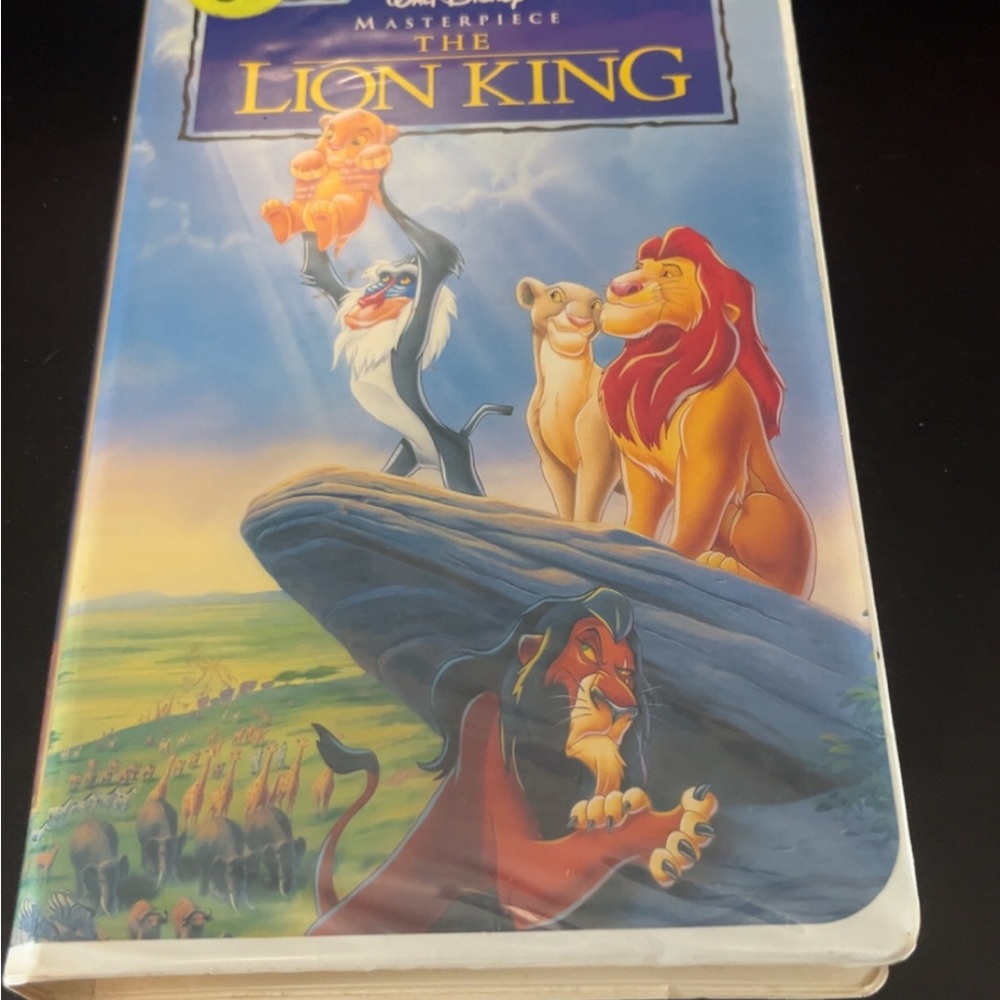 Disney The Lion King VHS - Blue and Yellow Cover